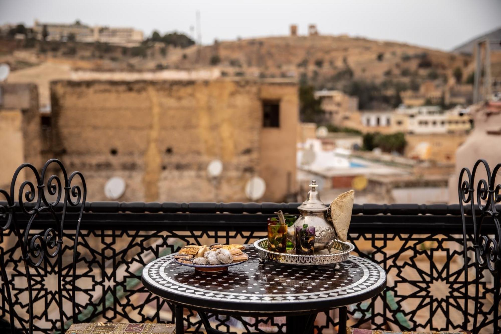Отель Dar Alhaja Rahma Фес Экстерьер фото